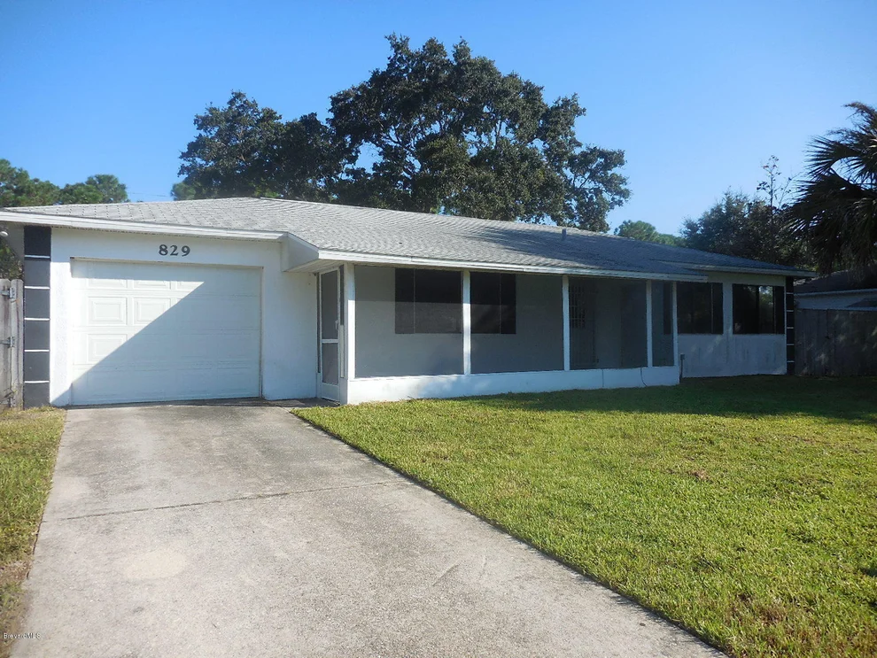 Unit for sale at 829 NW Furth Road, Palm Bay, FL 32907
