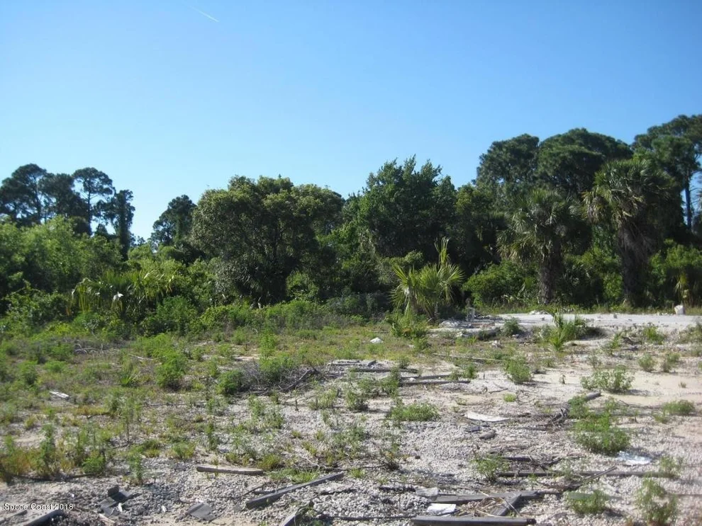 Unit for sale at 3705 Fox Lake Road, Titusville, FL 32796