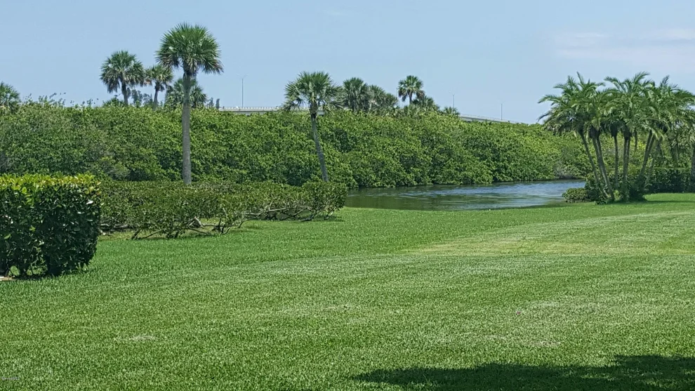 Unit for sale at 2800 Indian River Boulevard, Vero Beach, FL 32960
