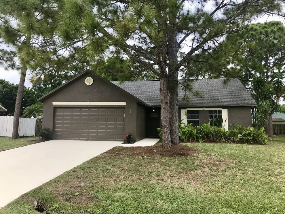 Unit for sale at 850 Hawaii Avenue NW, Palm Bay, FL 32907