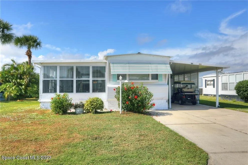Unit for sale at 925 Hawthorn Circle, Barefoot Bay, FL 32976