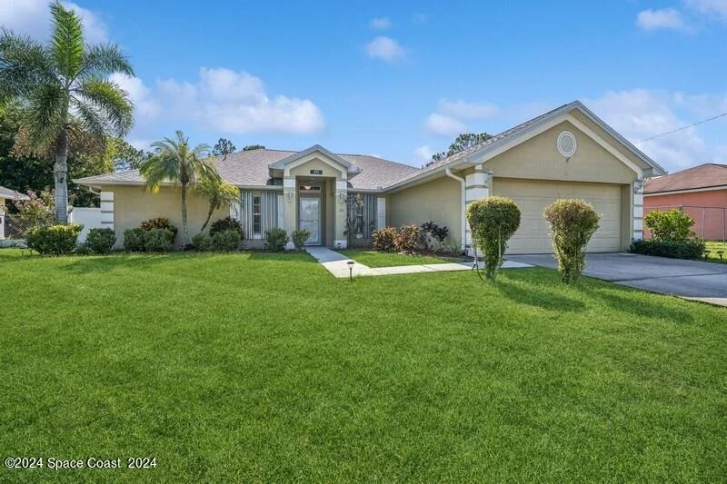 Unit for sale at 171 Chestnut Avenue NE, Palm Bay, FL 32907