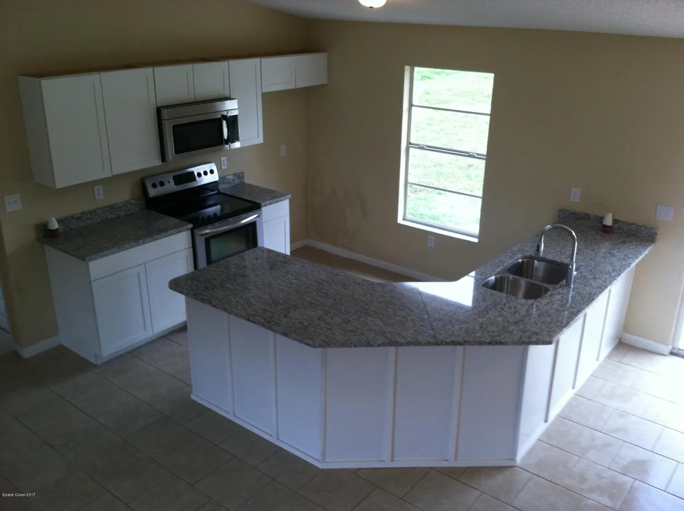 Unit for sale at 580 Ontario Street NW, Palm Bay, FL 32907
