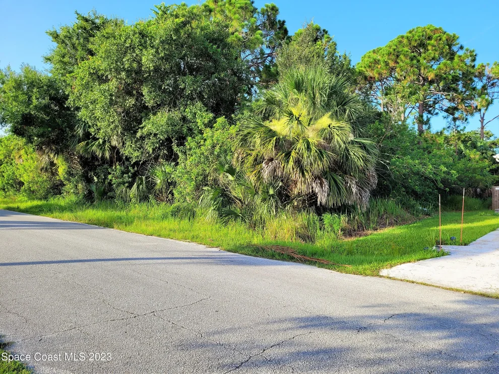 Unit for sale at 532 Avondale Road NE, Palm Bay, FL 32907
