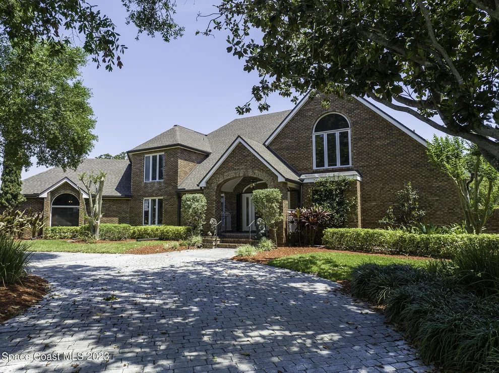 Unit for sale at 607 Woodbridge Drive, Melbourne, FL 32940