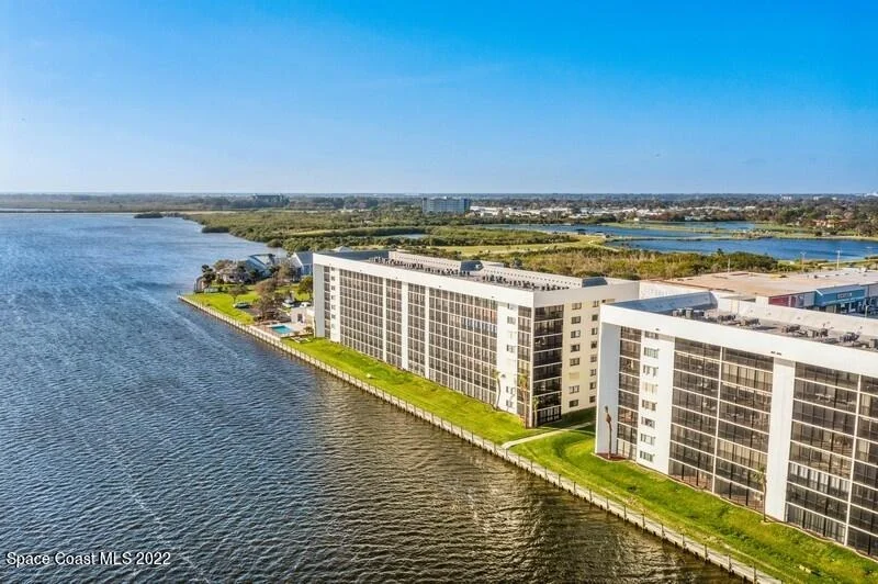 Unit for sale at 300 S Sykes Creek Parkway, Merritt Island, FL 32952
