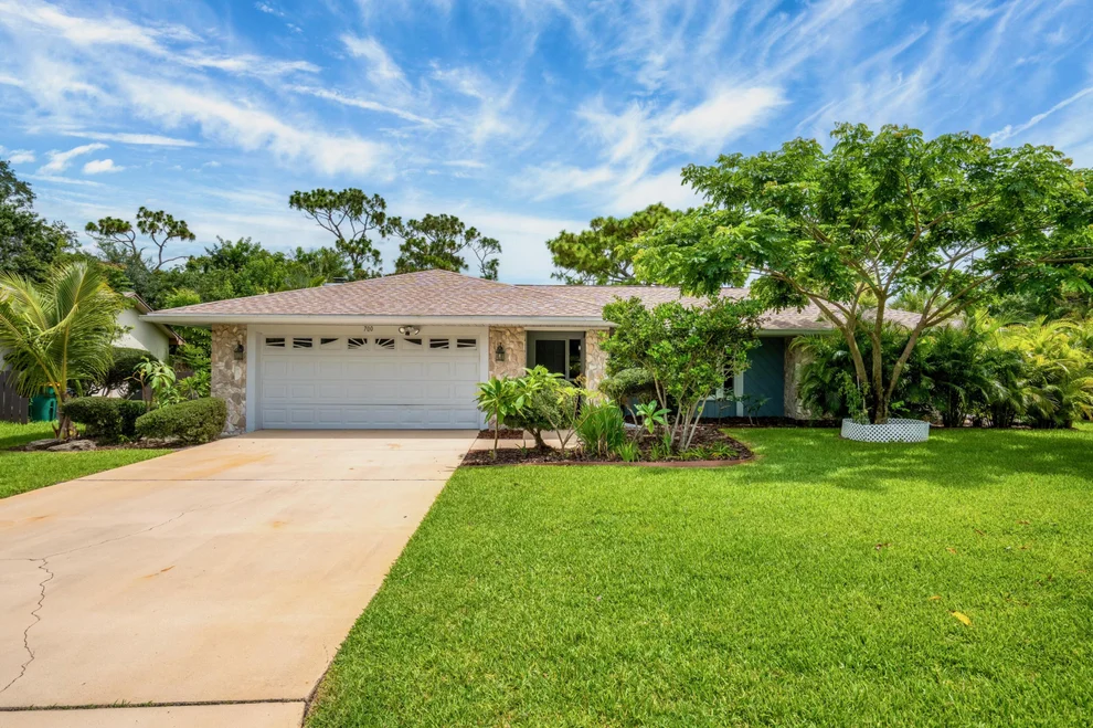 Unit for sale at 700 Turnberry Drive, Melbourne, FL 32940