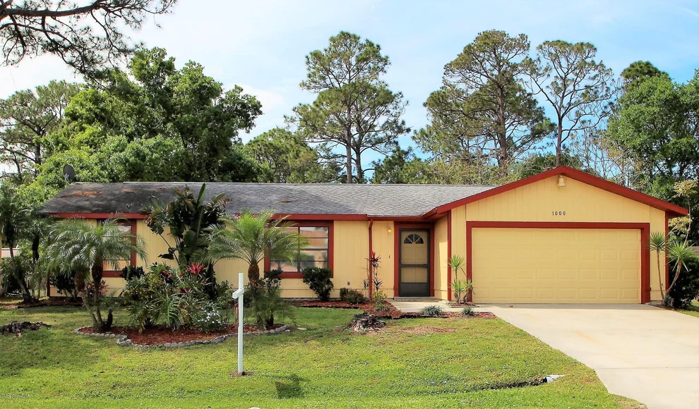 Unit for sale at 1000 Itzehoe Avenue NW, Palm Bay, FL 32907