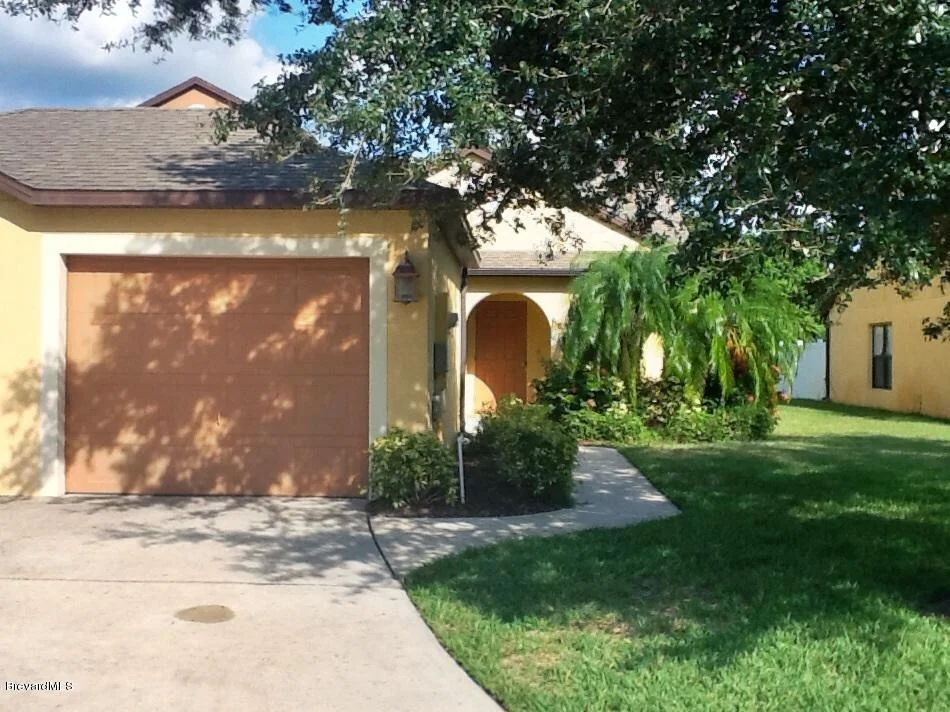 Unit for sale at 850 Luminary Circle, Melbourne, FL 32901