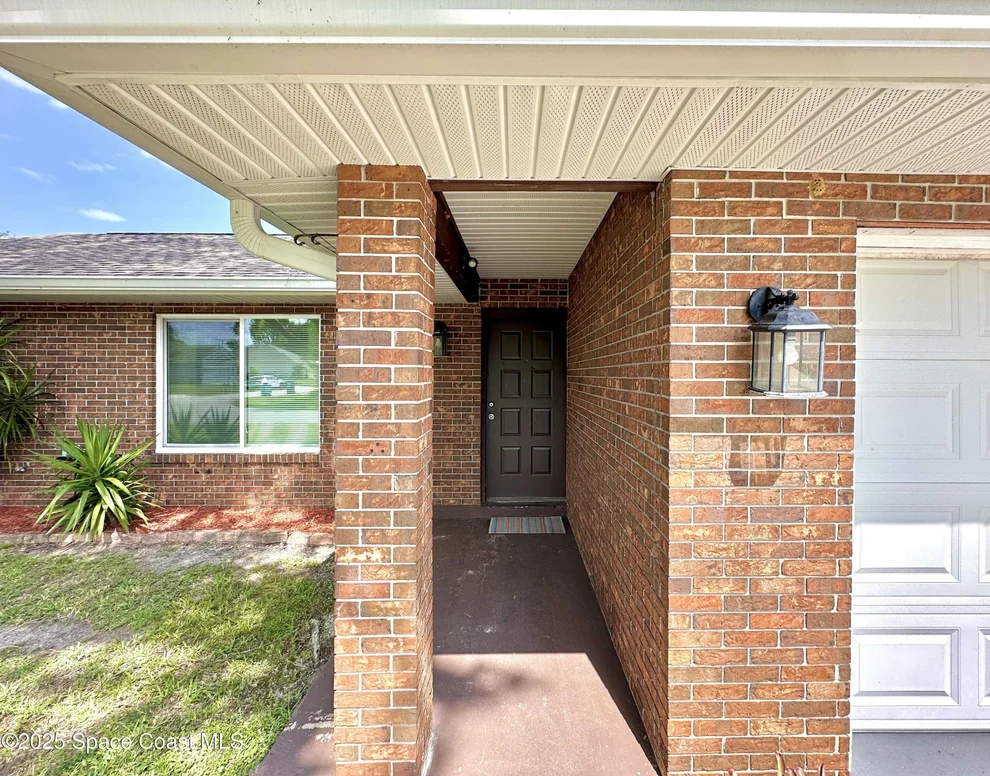Unit for sale at 899 Emden Avenue NW, Palm Bay, FL 32907