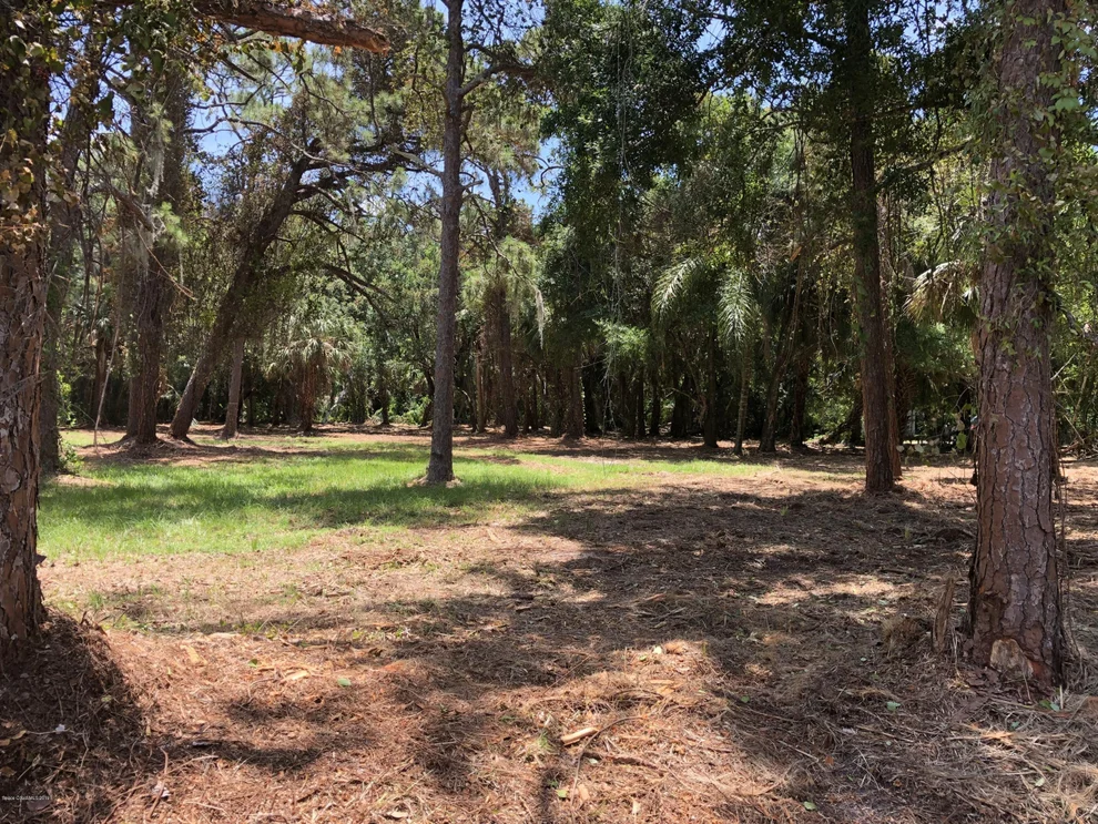 Unit for sale at Xxx West Pine Road, Melbourne Village, FL 32904