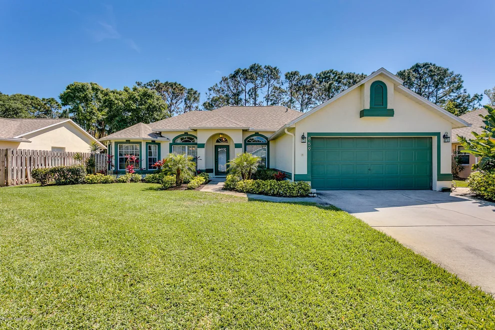 Unit for sale at 859 Hunters Creek Drive, West Melbourne, FL 32904