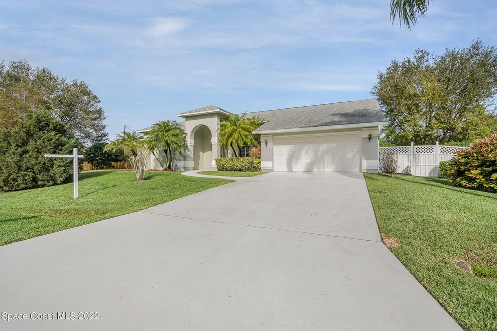 Unit for sale at 720 Corona Avenue NE, Palm Bay, FL 32907