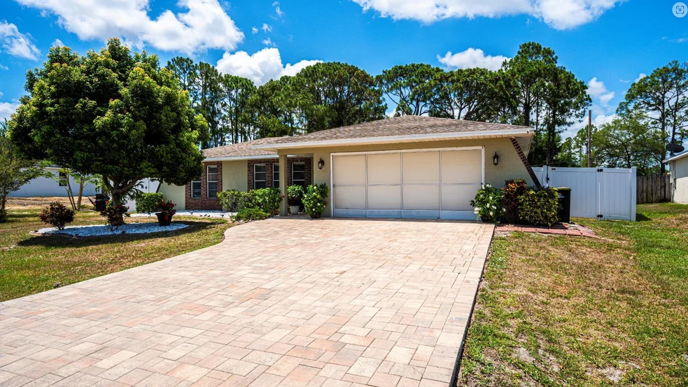 Unit for sale at 864 Elmont Street NW, Palm Bay, FL 32907