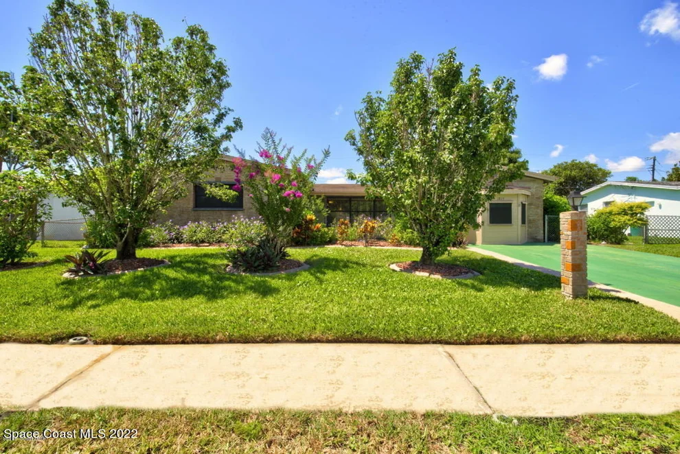 Unit for sale at 1815 Cadillac Circle N, Melbourne, FL 32935