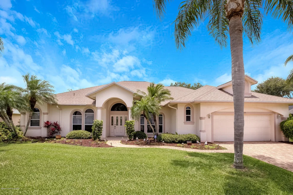 Unit for sale at 3275 Savannahs Trail, Merritt Island, FL 32953
