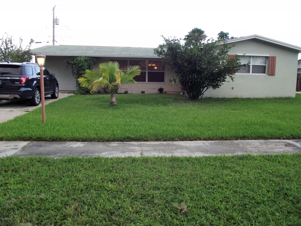 Unit for sale at 1714 S Dodge Circle S, Melbourne, FL 32935