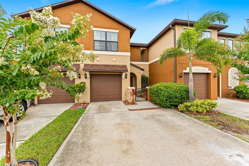 Unit for sale at 1365 Lara Circle, Rockledge, FL 32955