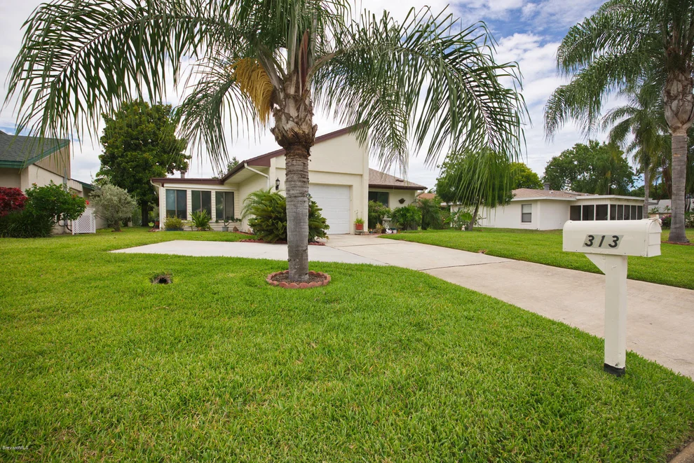 Unit for sale at 313 Myrtlewood Road, Melbourne, FL 32940