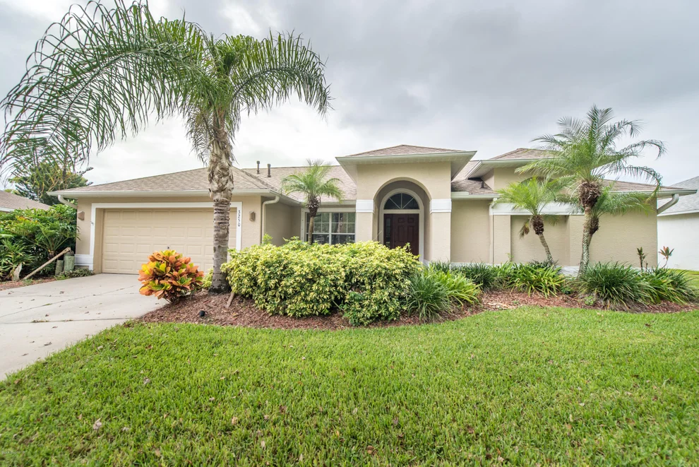 Unit for sale at 3250 Lago Vista Drive, Melbourne, FL 32940