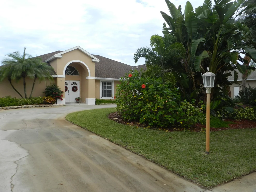 Unit for sale at 482 Veracruz Boulevard, Indialantic, FL 32903