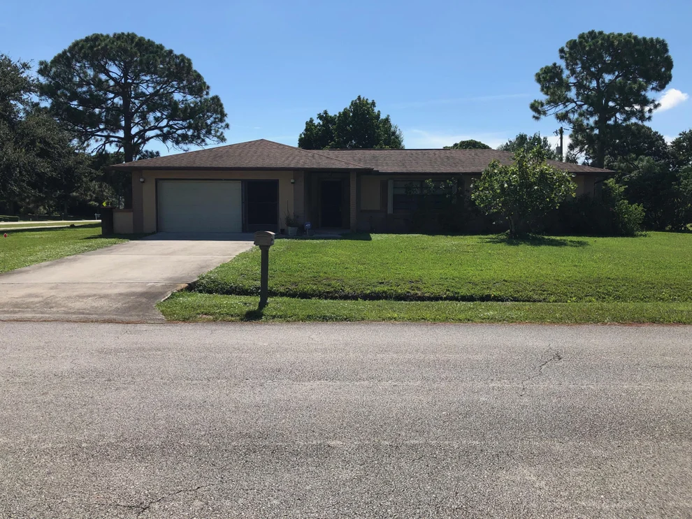 Unit for sale at 592 Hurst Road NE, Palm Bay, FL 32907