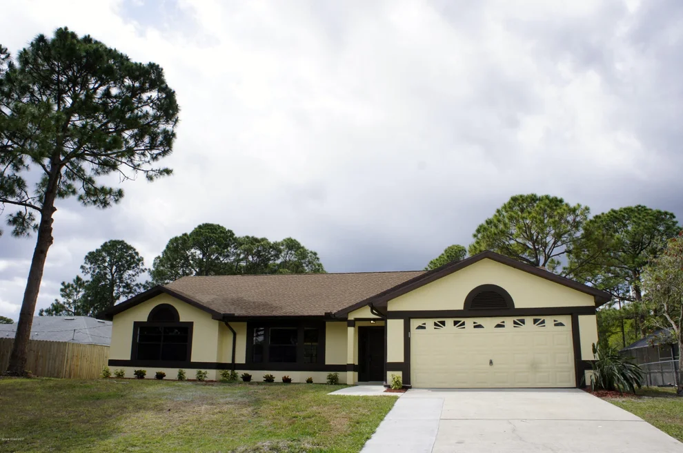 Unit for sale at 916 Kenmore Street NW, Palm Bay, FL 32907