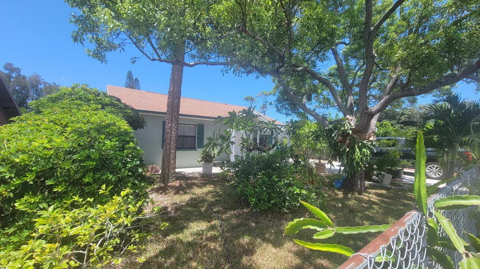 Unit for sale at 484 Poinciana Drive, Melbourne, FL 32935