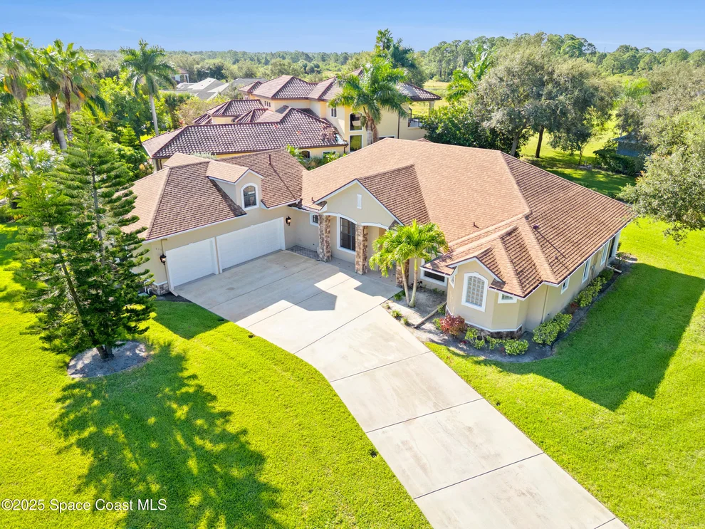 Unit for sale at 896 Yellow Wood Court SE, Palm Bay, FL 32909