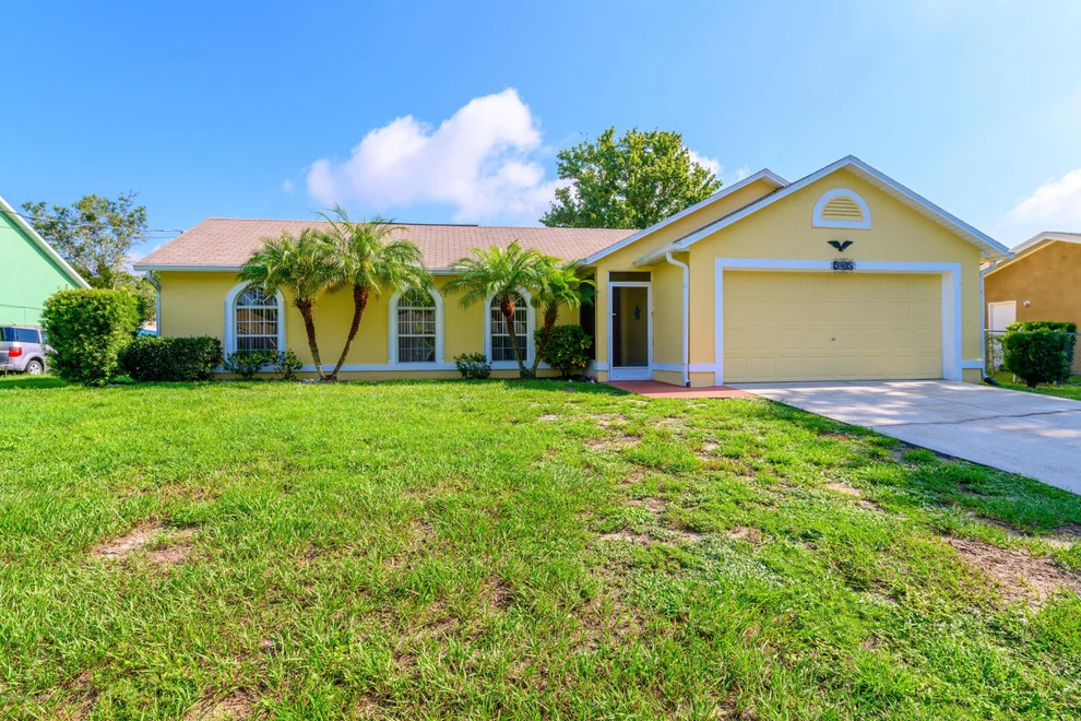 Unit for sale at 5194 Jamaica Road, Cocoa, FL 32927