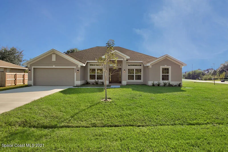 Unit for sale at 407 Americana Boulevard NW, Palm Bay, FL 32907