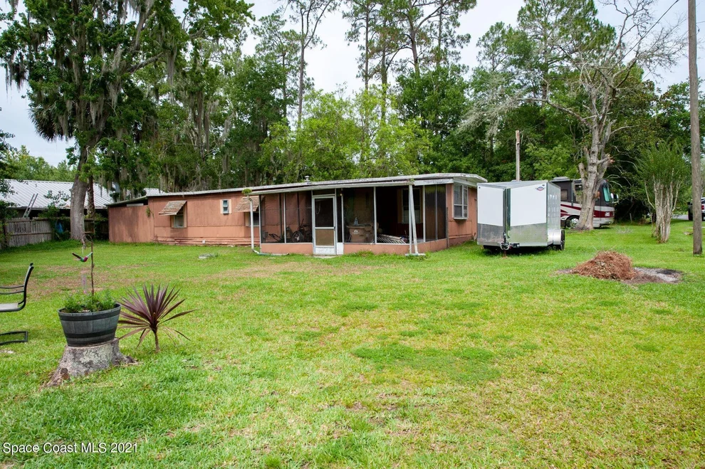 Unit for sale at 23903 Coon Road, Astor, FL 32102
