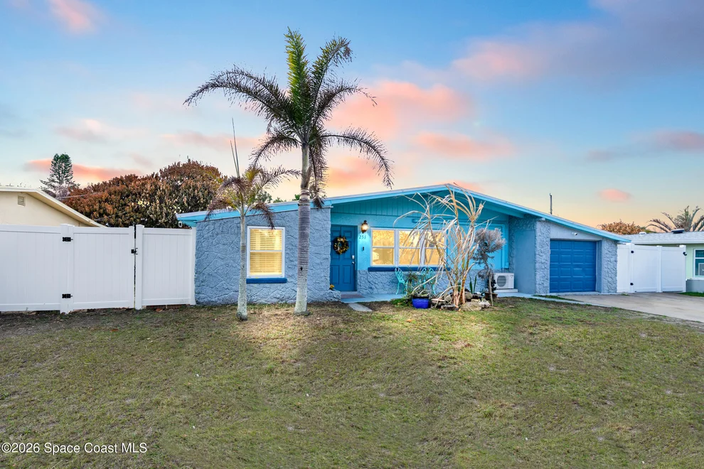 Unit for sale at 251 Avenida Del Sol, Indialantic, FL 32903