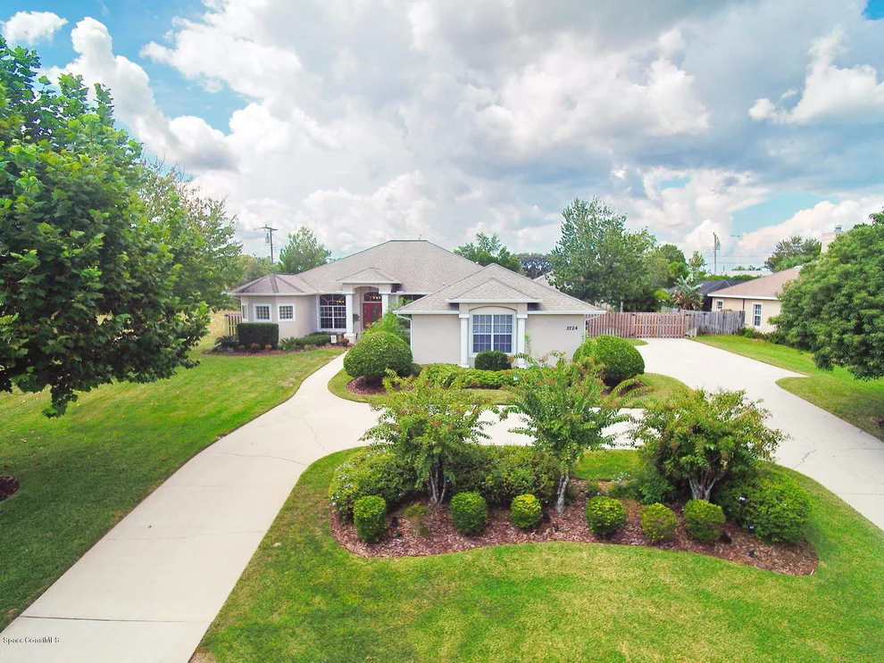 Unit for sale at 3724 S Ridge Circle, Titusville, FL 32796