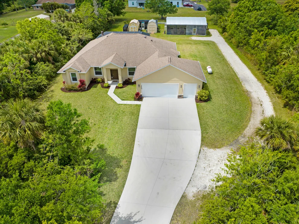 Unit for sale at 2690 Weber Road, Malabar, FL 32950