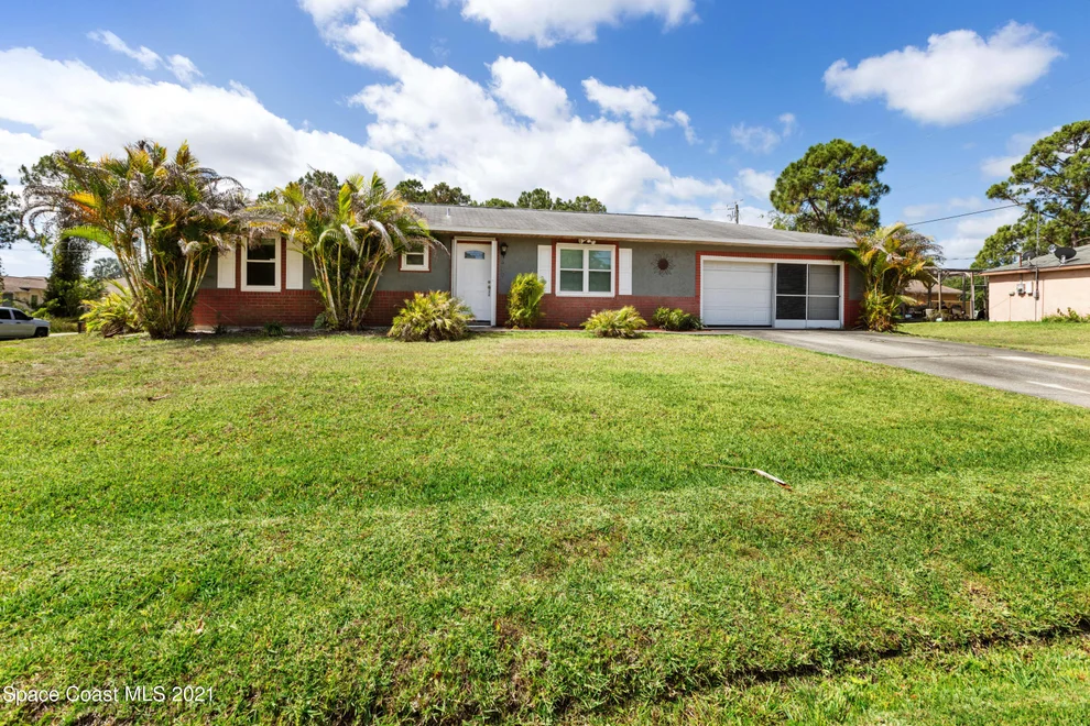 Unit for sale at 460 Harrington Street SW, Palm Bay, FL 32908