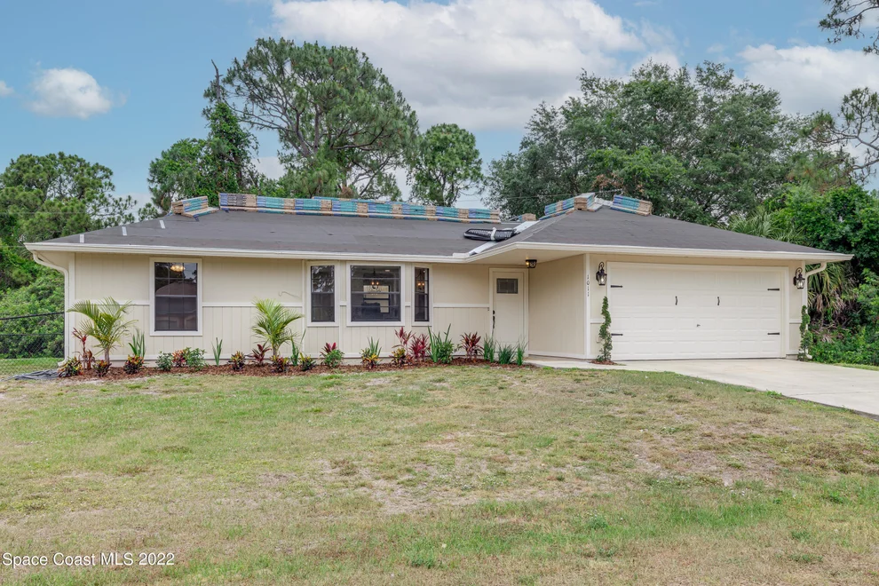Unit for sale at 1011 Thompson Road SW, Palm Bay, FL 32908