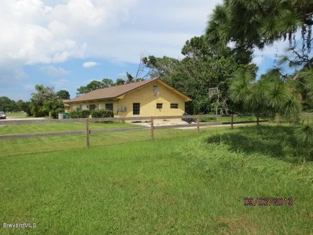 Unit for sale at 4055 Pinewood Road, Melbourne, FL 32934