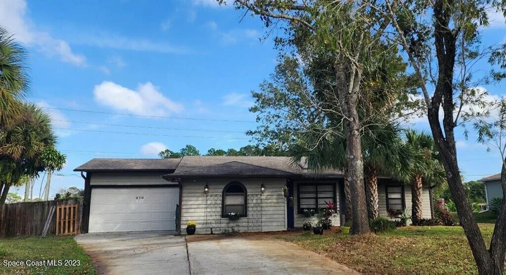 Unit for sale at 219 Wilton Avenue SW, Palm Bay, FL 32908