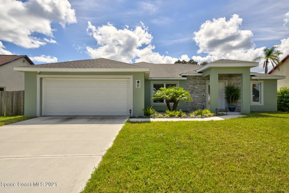 Unit for sale at 925 Yorktowne Drive, Rockledge, FL 32955