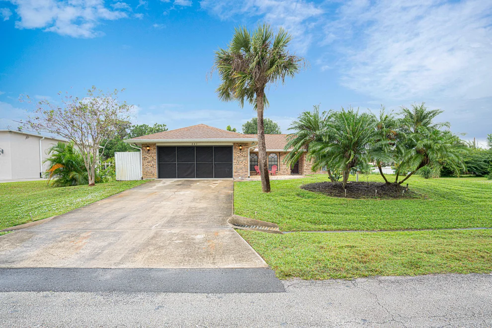 Unit for sale at 843 Landsdowne Drive, Sebastian, FL 32958