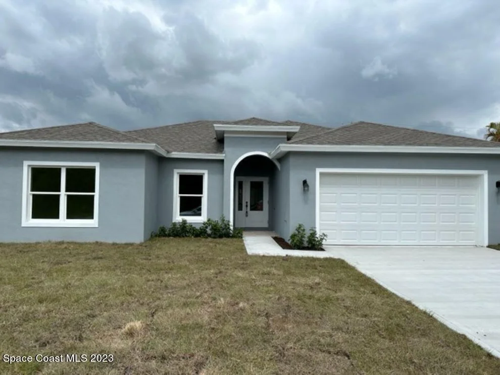 Unit for sale at 9181 100th Avenue, Vero Beach, FL 32967