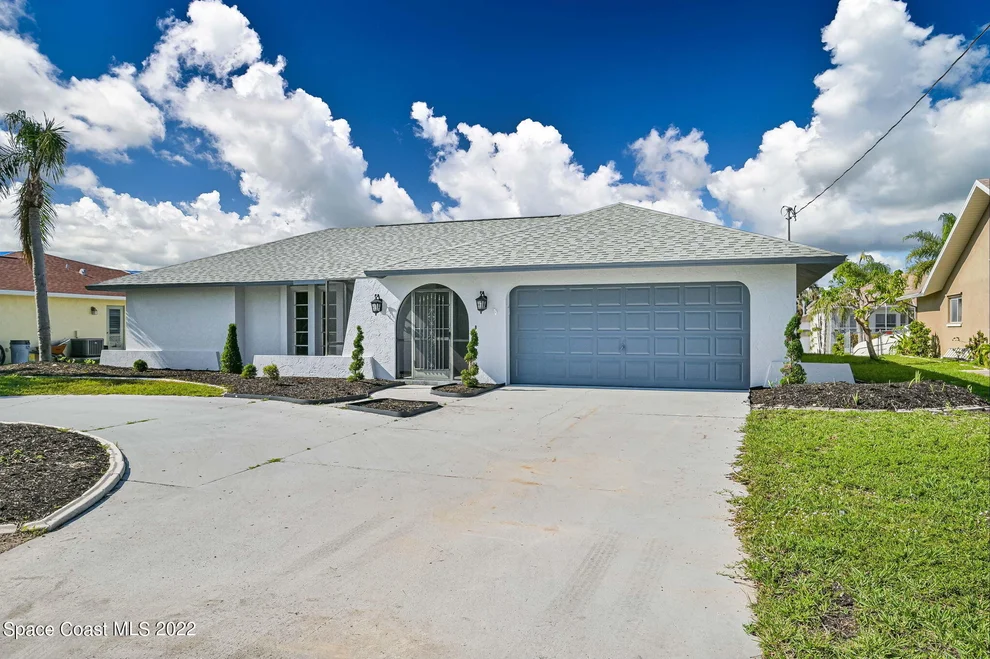 Unit for sale at 5016 Skyline Boulevard, Cape Coral, FL 33993