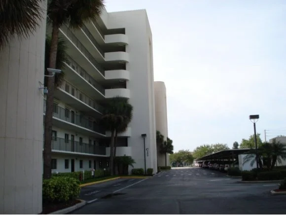 Unit for sale at 300 S Sykes Creek, Merritt Island, FL 32952