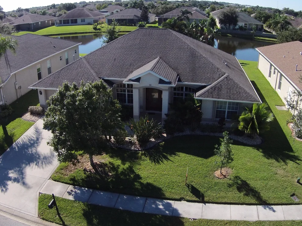 Unit for sale at 2092 Woodfield Circle, West Melbourne, FL 32904