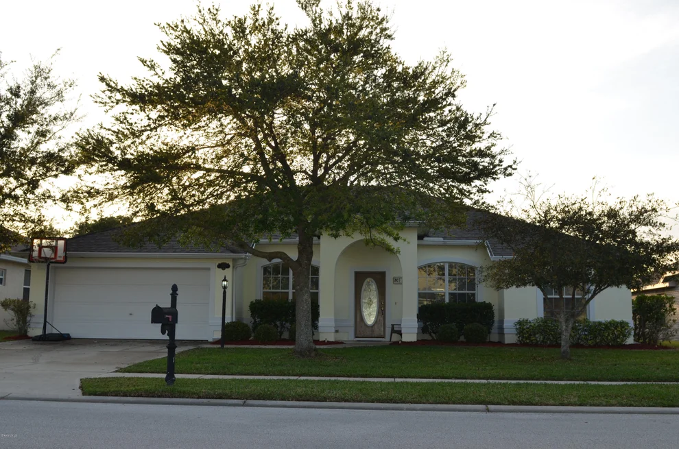 Unit for sale at 1933 Woodfield Circle, West Melbourne, FL 32904
