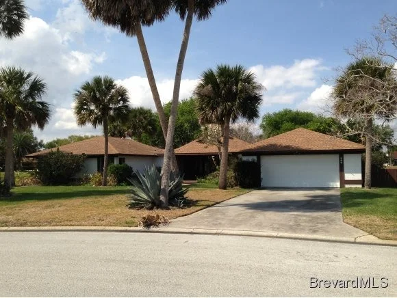 Unit for sale at 900 Preston, Melbourne, FL 32940