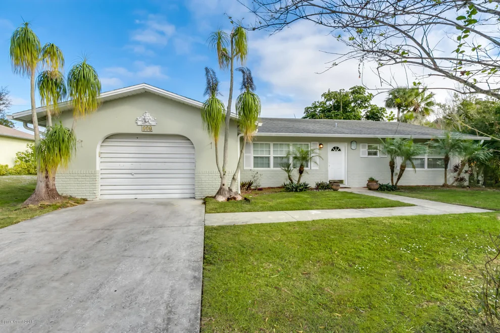 Unit for sale at 156 Nebraska Circle, Sebastian, FL 32958