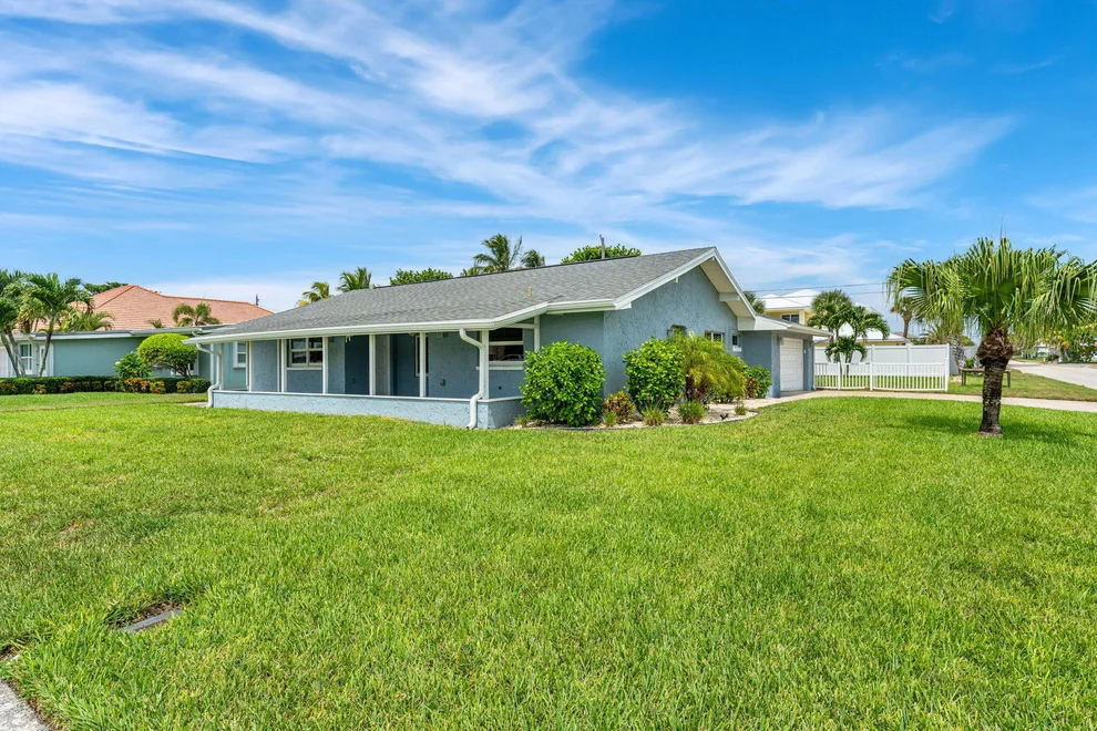 Unit for sale at 981 S Brevard Avenue, Cocoa Beach, FL 32931