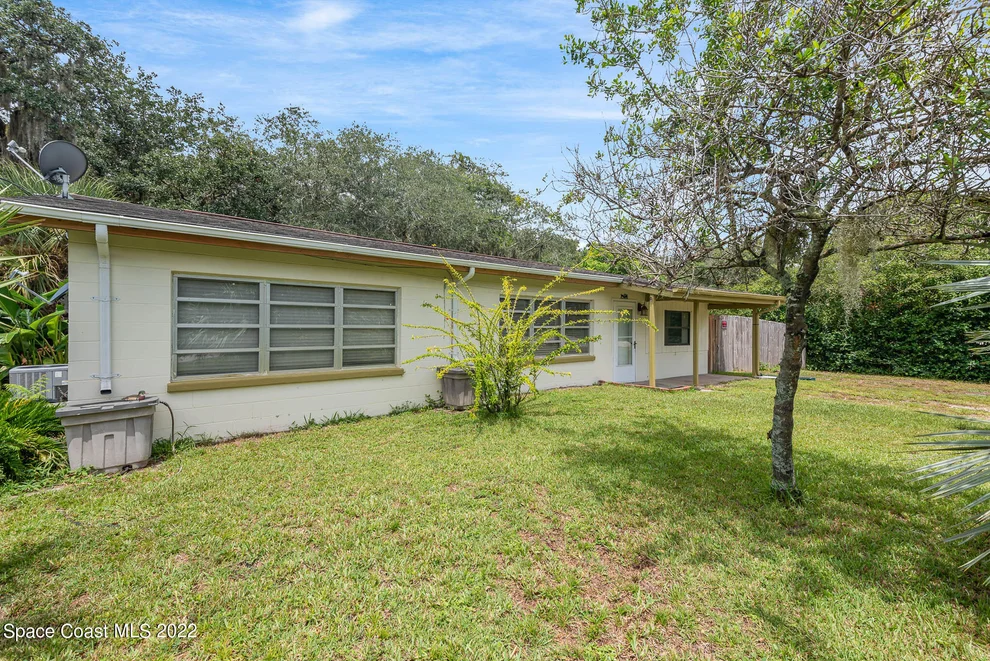 Unit for sale at 2714 Pine Avenue, Mims, FL 32754